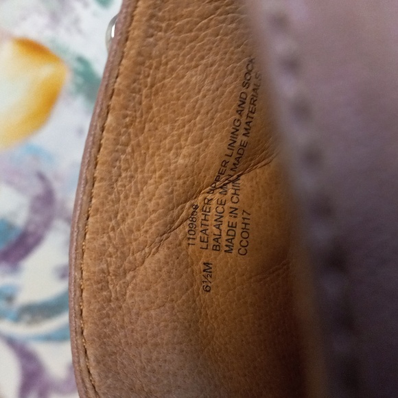 Sofft, Mauve&Silver, Heeled, Leather Sandals With Adjustable Buckle Straps - Picture 10 of 13